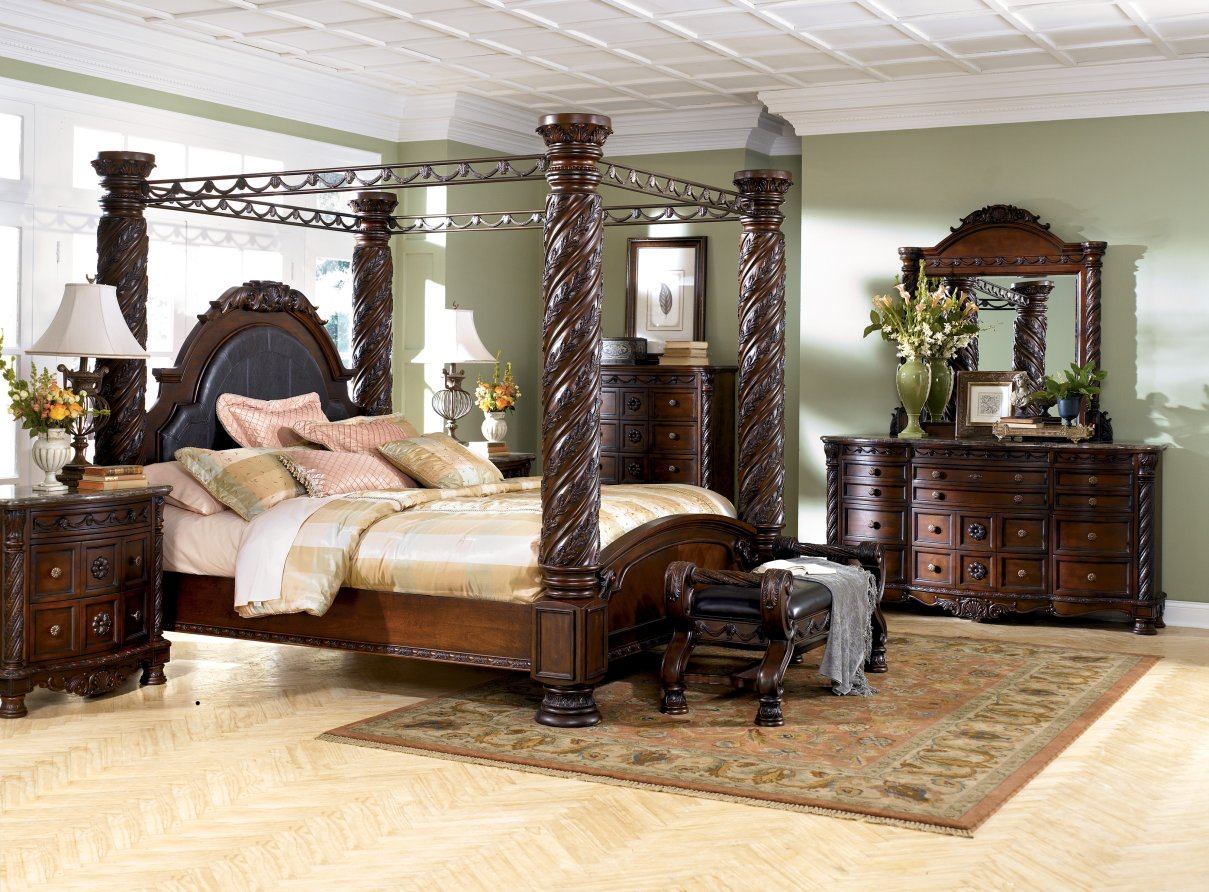 Canopy Beds